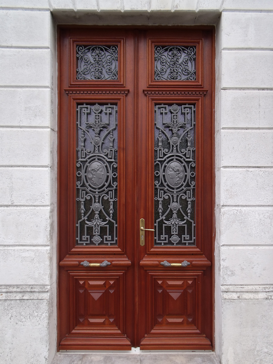 Porte d'entrée bois sur mesure